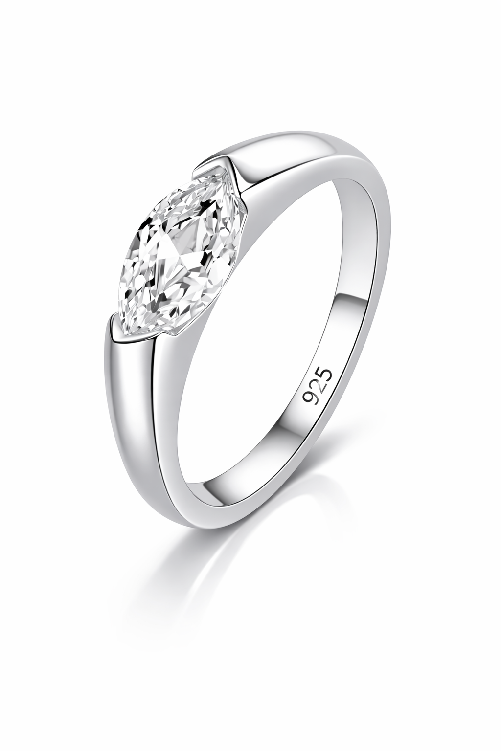 Pure Marquise Ring – Graceful Line